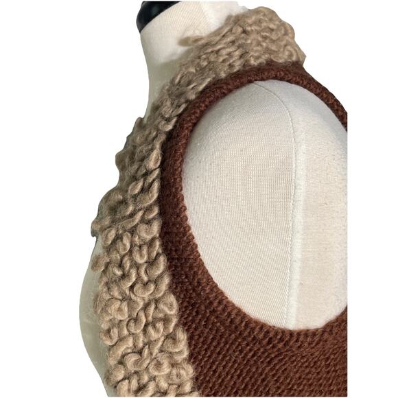 TRF Zara Sherpa / Wool Vest Knitted Brown and Tan Medium - Picture 3 of 5